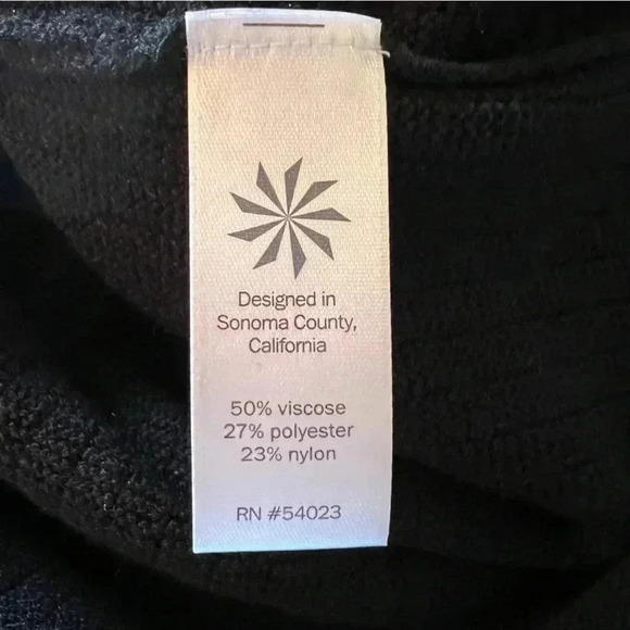 Athleta Women’s Black “On The Town” Sleeveless Sweater Tunic Size Medium - Picture 11 of 13